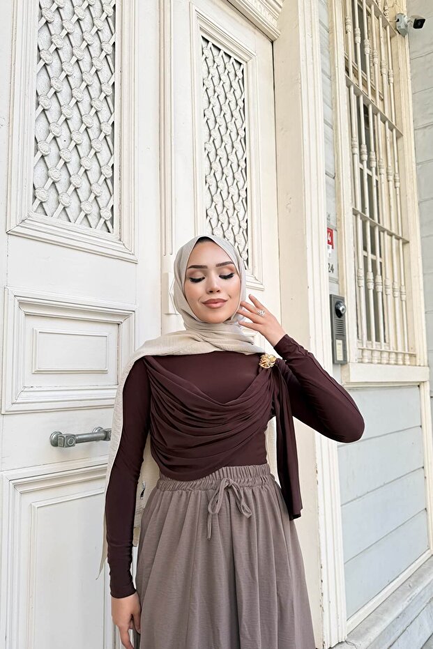 بلوزة - بني