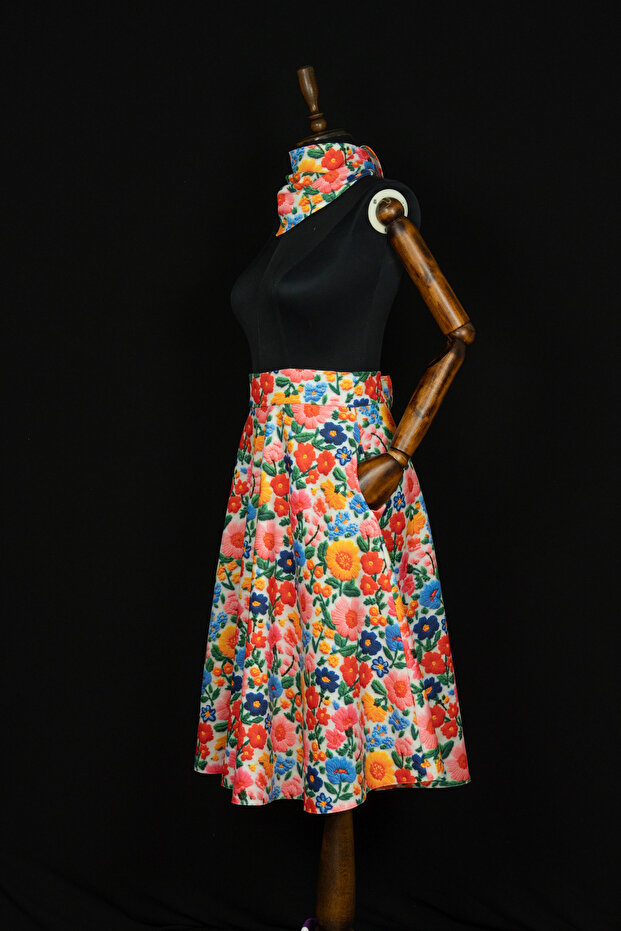 Floral Pocket Flared Skirt