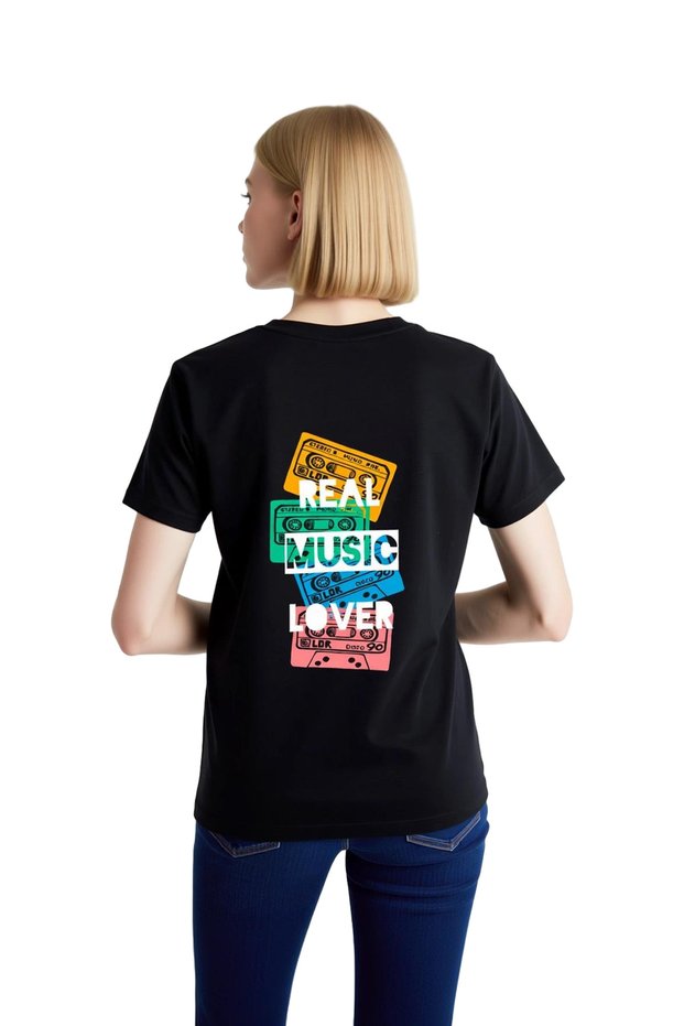 Women's Retro Music Printed T-Shirt Cassette Tape Pattern Relaxed Fit Casual Wear Comfortable Modern Stylish Elegant