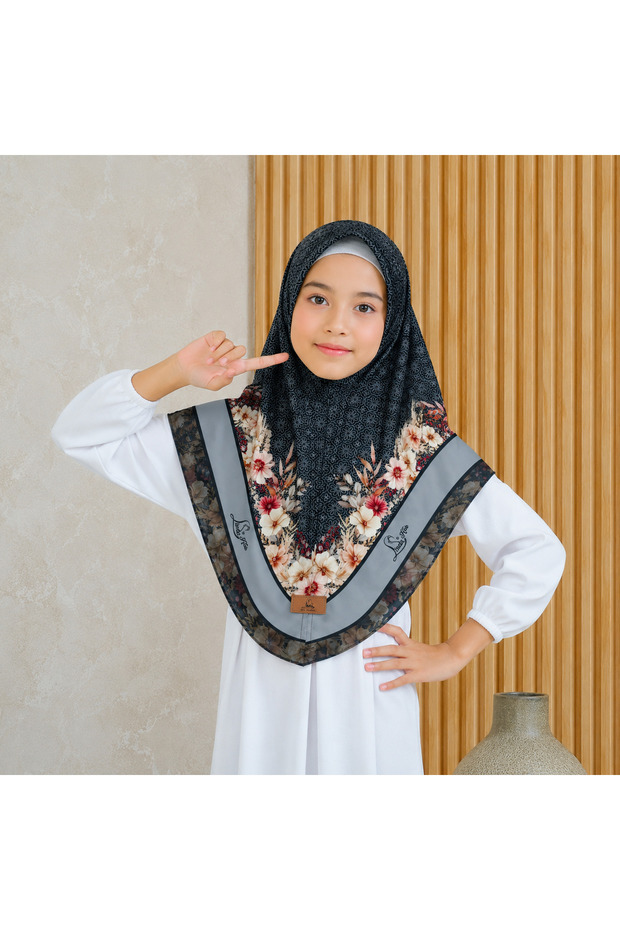 Printed Hijab for Kids & Girls – Elegant Floral Pattern Modest Islamic Headscarf for Children