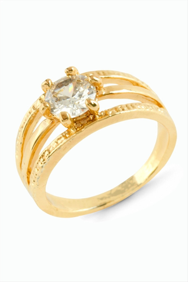 Solitaire ring