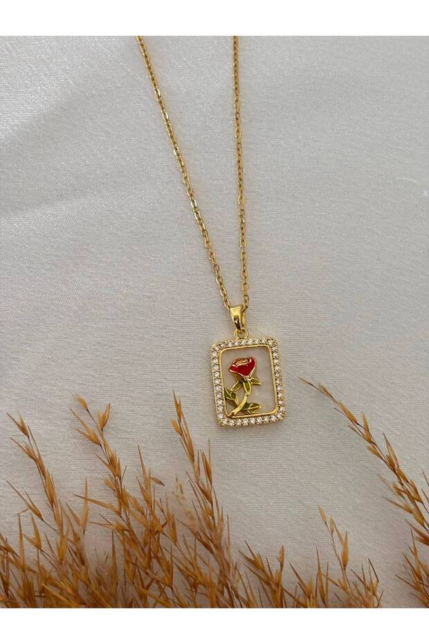 Flower Detailed Frame Steel Necklace