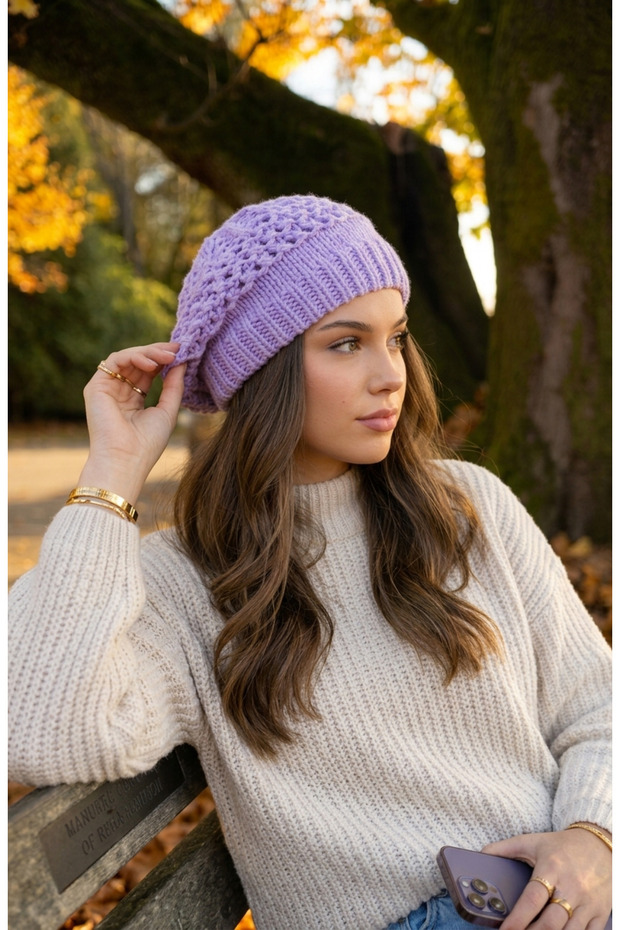 Women's Knitted Painter Beret