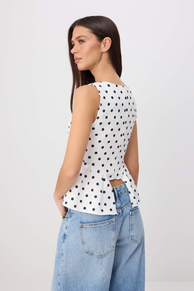 Beyaz Puantiyeli Peplum Detaylı Dokuma Alt&Üst Bluz TWOSS26BZ00886 - 4