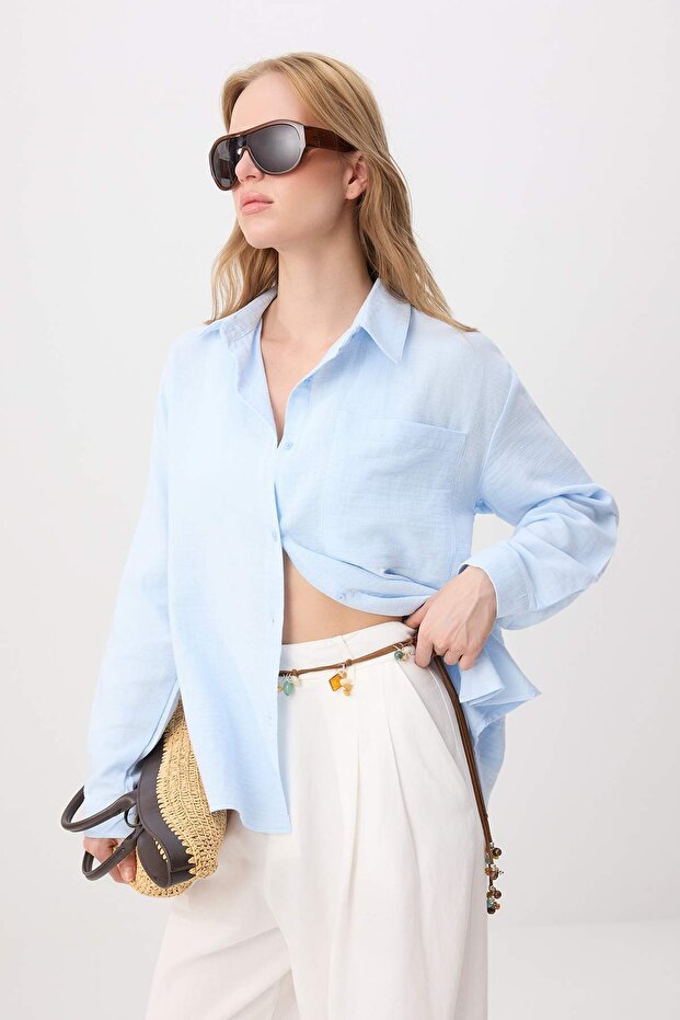 Açık Mavi Yumuşak Tuşeli Oversize Müslin Gömlek TWOSS26GO00159 - 1