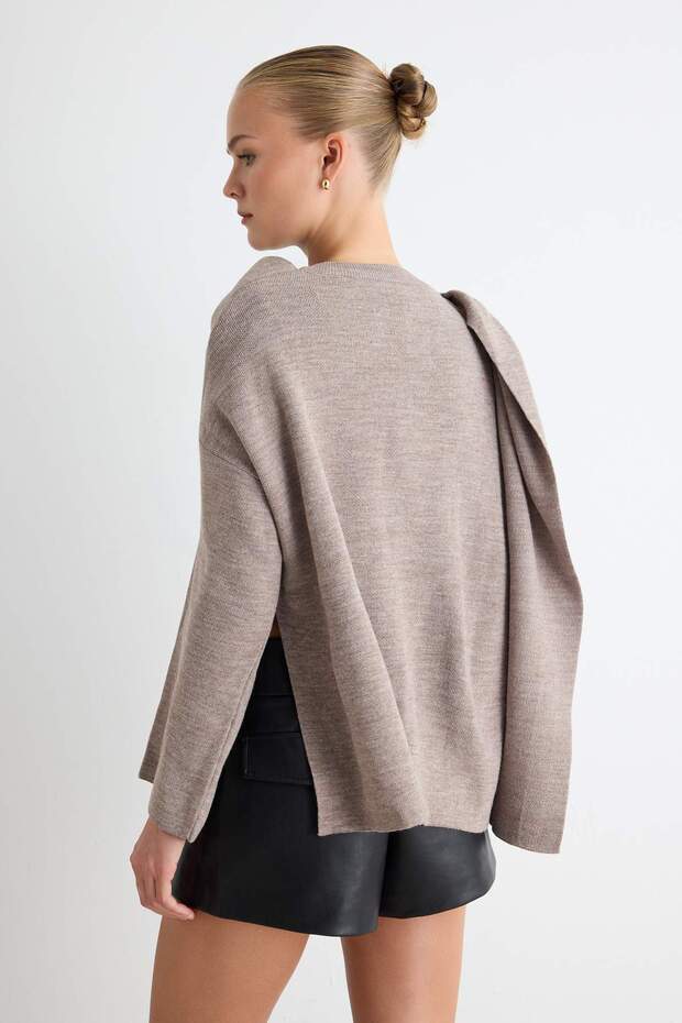 Vücut Seçmeyen Vizon Süper Oversize/Geniş Kalıp Şal Detaylı Triko Panço TWOAW26KZ00160 - 4
