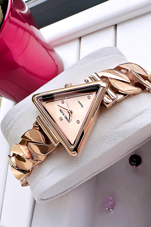 Dk.1.13963-6 Steel Strap Triangle Dial 3 Atm Water Resistant Rose Women's Wristwatch