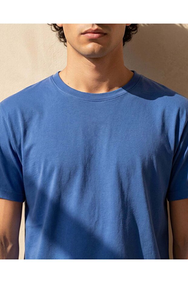 Men Blue Solid T-Shirt - 4
