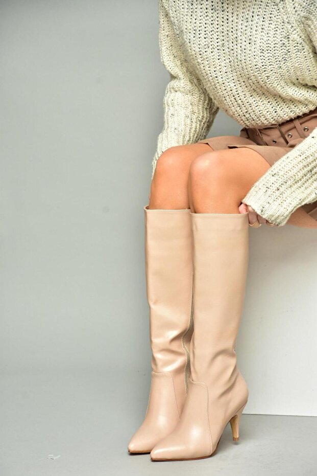 R372453009 Skin Thin Heeled Women's Boots