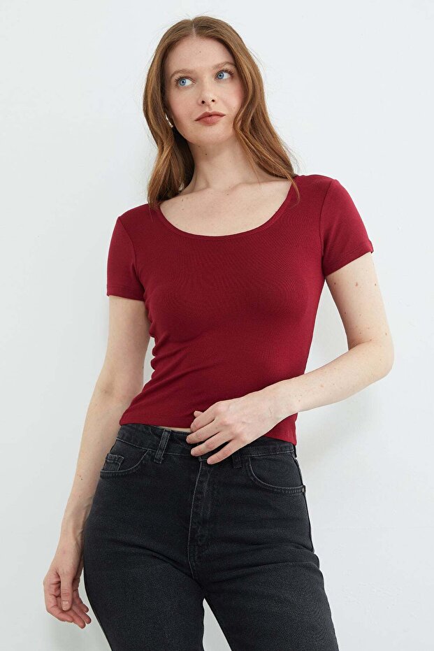 Basic U Neck Cropped T-Shirt