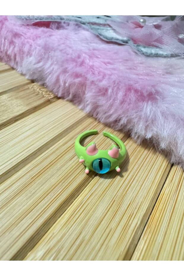 Cute Green Cartoon Figured Children's Ring with Punk Eyes – Resin Fixed Size Jewelry