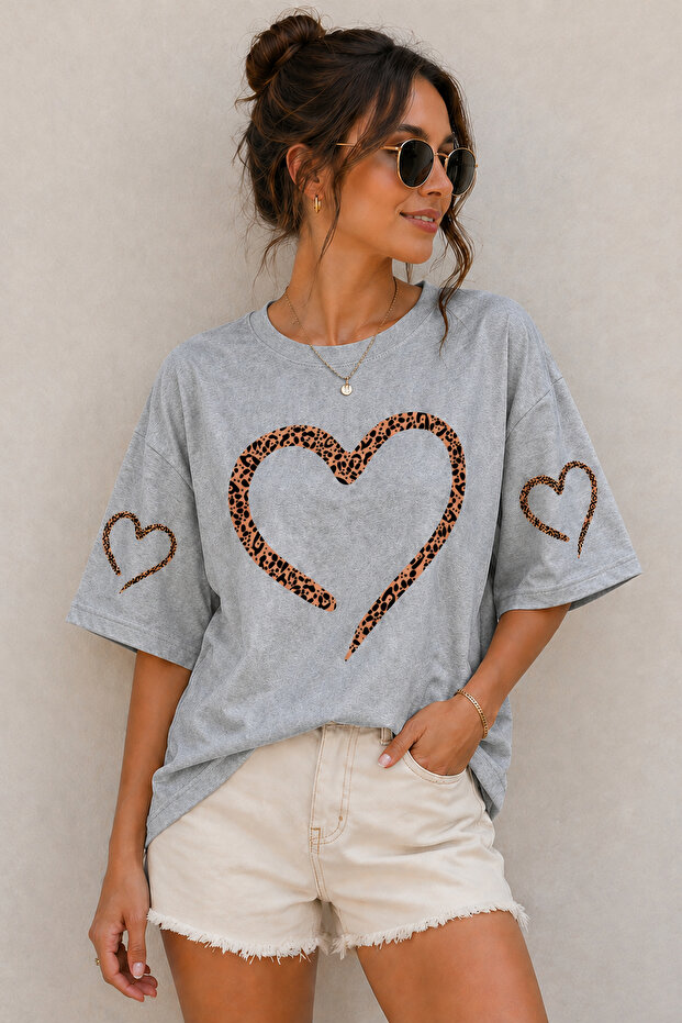 Leopard Patterned Heart Printed Unisex Oversize T-Shirt – Cotton Crew Neck Casual T-Shirt