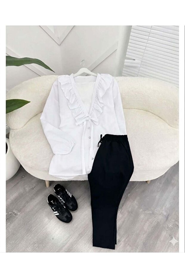 Ruffle Detailed Collar Buttoned Trouser Suit White