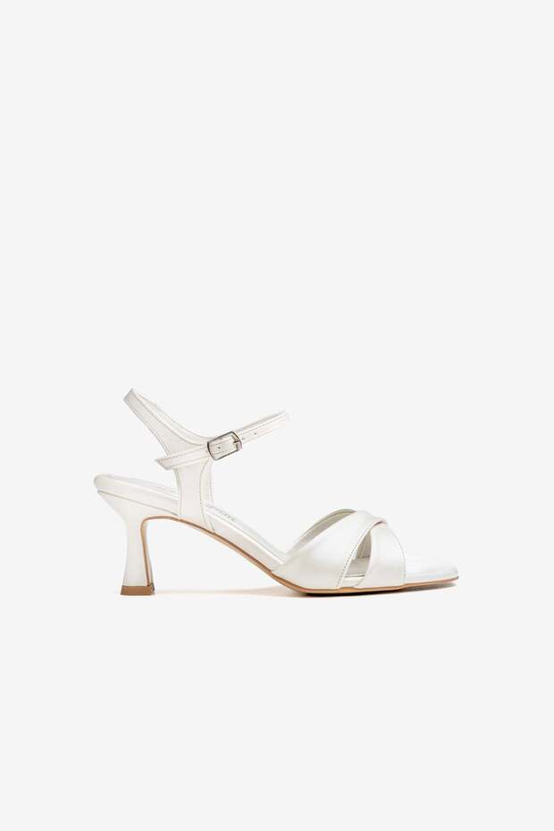 Cross-Strapped Heeled Wedding Dress Shoes