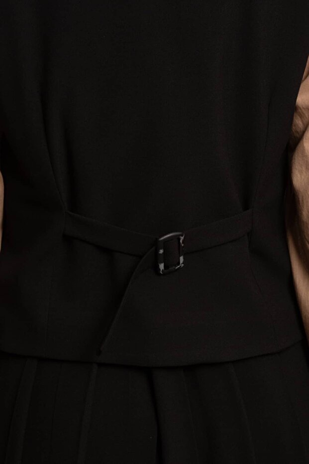 V-Neck Buttoned Vest Black - 8