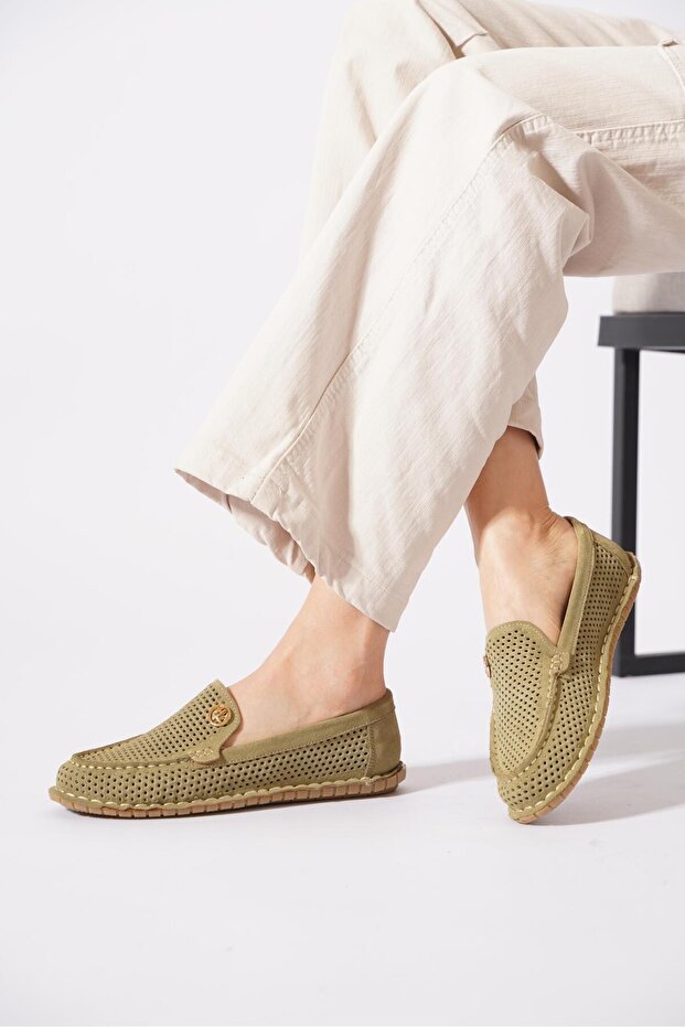 Resate Sole with Buckle and Complete Studs Genuine Leather Women's Shoes Green Suede