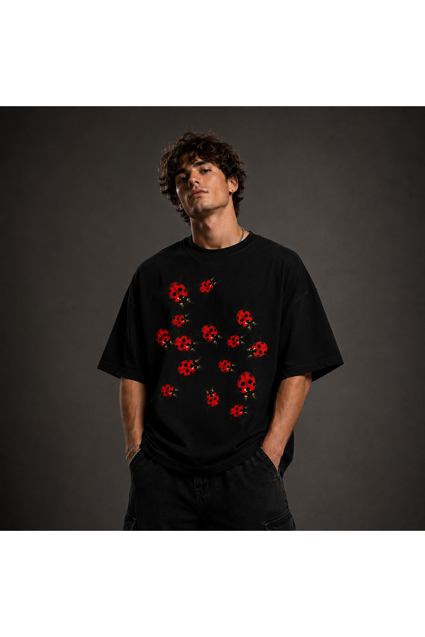 Oversize Unisex Printed T-Shirt – Ladybug Patterned Graphic Streetwear Loose Fit T-Shirt