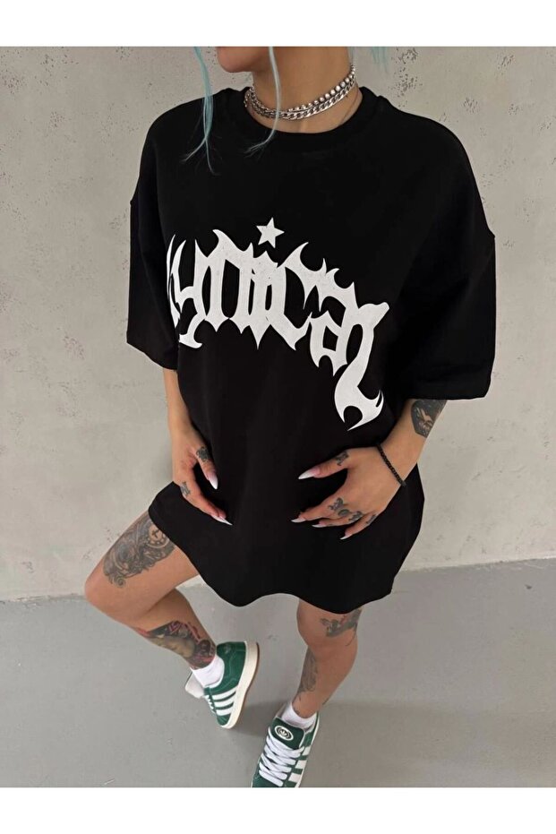 Women's Crew Neck Printed Oversized Short Sleeve T-Shirt - Black