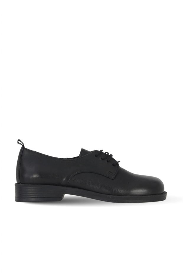Black Leather Women's Low Heel Shoes