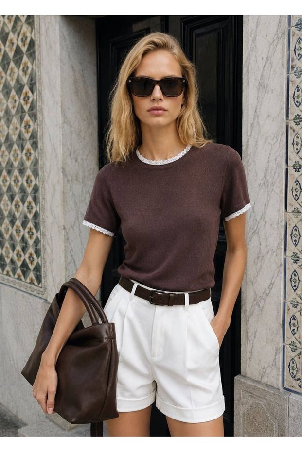 Short Sleeve Lace Detailed T-Shirt