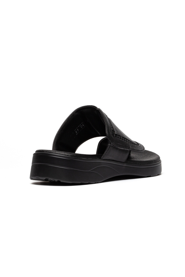 Men's Flip Flops - 5