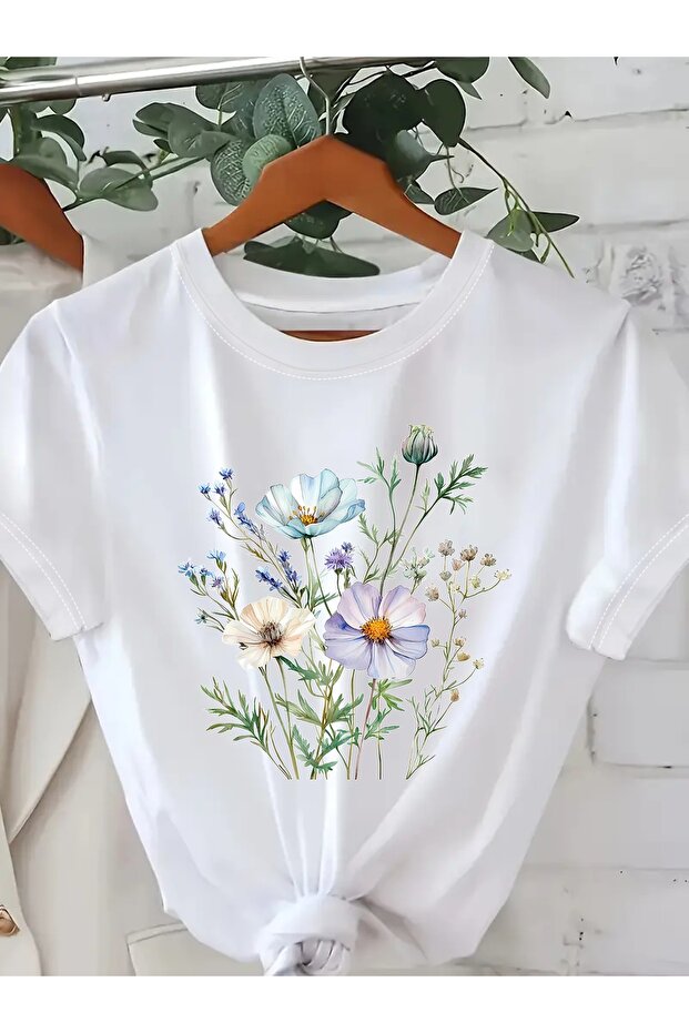 Women's Floral Printed Crew Neck Regular Fit T-Shirt