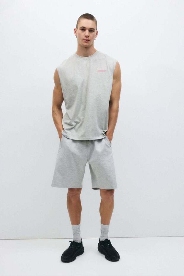 Loose Fit Sports vest top with DryMove™
