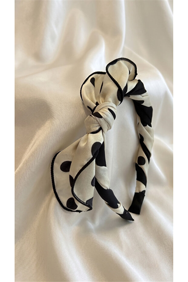 White Black Polka Dot Patterned Knotted Crown
