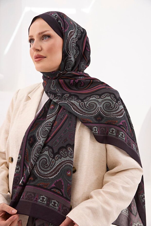 Petra Circular Ethnic Pattern Shawl - Anthracite Pink