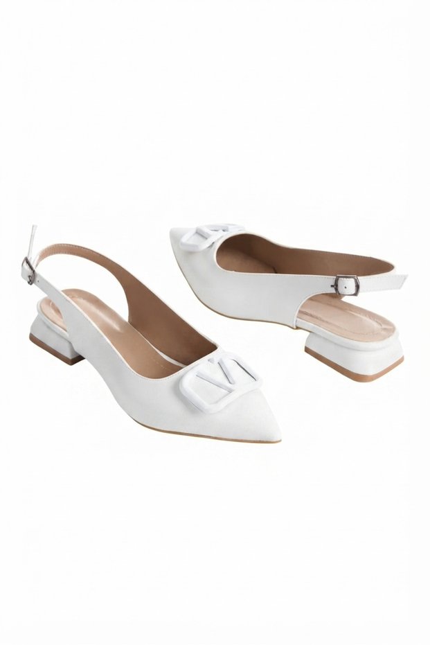 333 White Buckle Detailed Comfortable Women's Low Heeled Shoes
