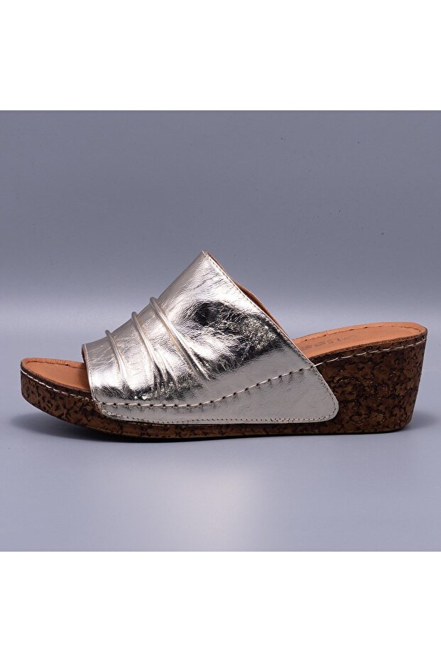 Aksinia Women's Genuine Leather Slippers 26112