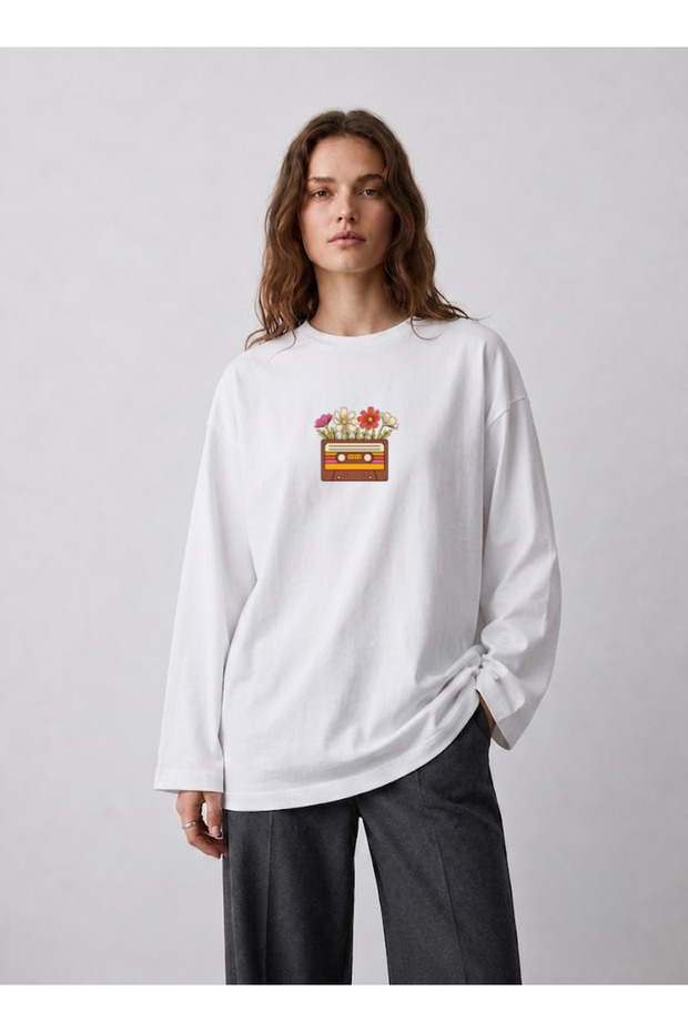White Oversize Wide Cut Long Sleeve 100% Cotton Summer Printed T-Shirt