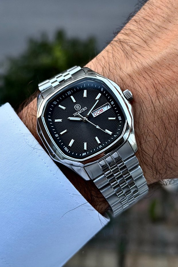 Men's Wristwatch Silver Color Steel Band 3 Atm Water Resistant Gift Box and Bracelet Gift. Hmt28524S01-1
