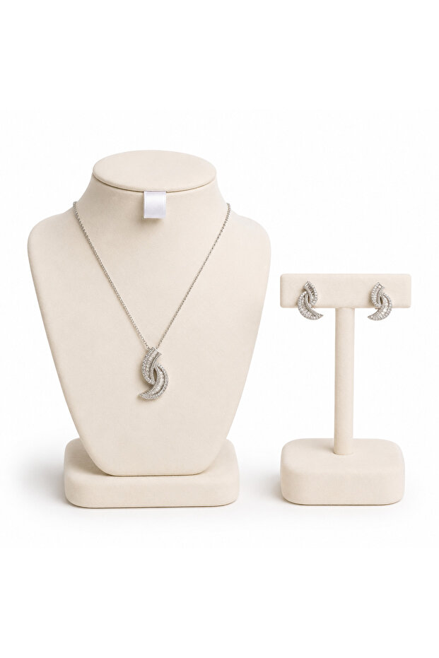 Elegant Crystal-Paved Jewelry Set – Design 17
