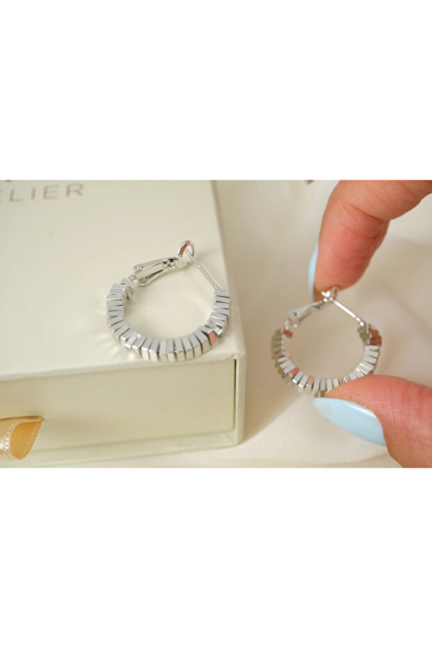 Kp771 Silver Color Textured Hole Pierced Earrings
