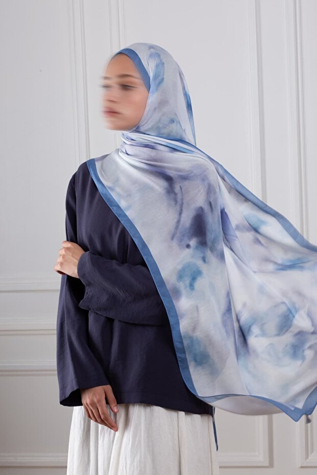 Antique Floral Patterned Soft Shawl Indigo