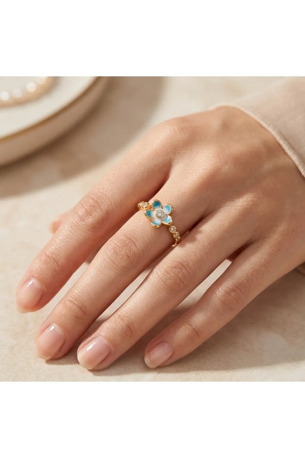 Blue and White Flower Patterned Stone Women's Ring