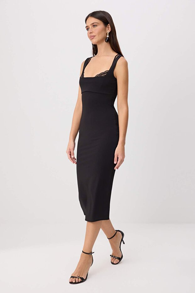 Siyah Bodycon Kare Yaka Kolsuz Dantel Detaylı Maxi İnterlok Örme Elbise TWOSS26EL00870 - 1