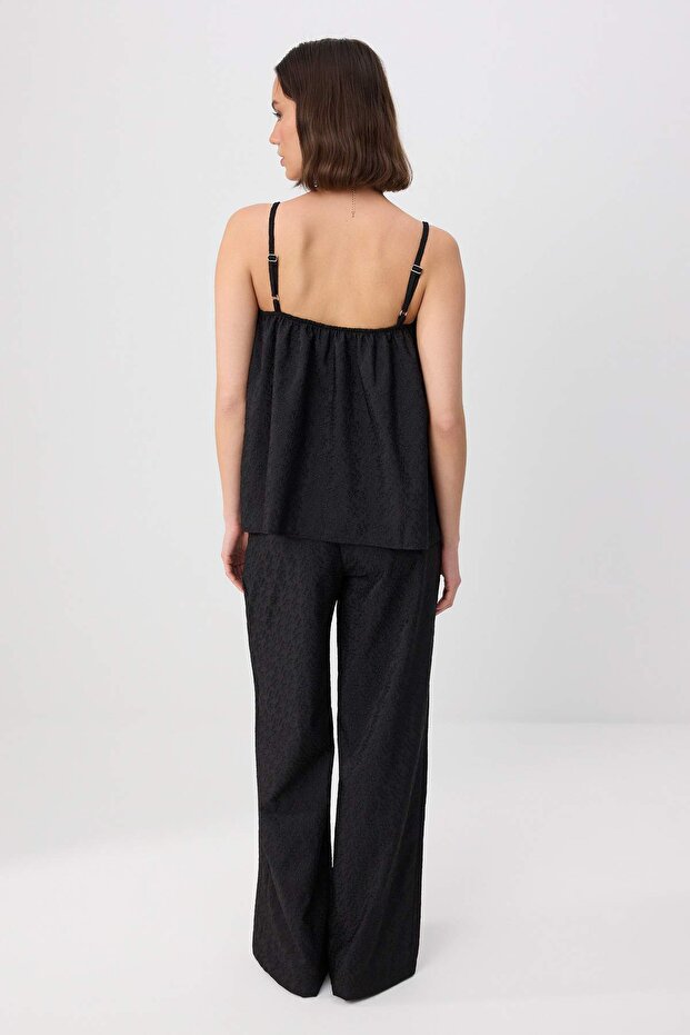 Siyah Brode Askılı Bluz Geniş Paça Pantolon Dokuma Alt - Üst Takım TWOSS26AU00140 - 4