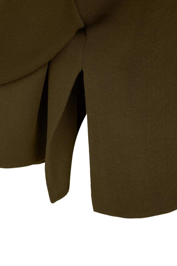 Trendyolmilla  Haki Vücut Seçmeyen Süper Oversize/Geniş Kalıp Şal Detaylı Panço Triko Kazak TWOAW26KZ00160 - Görsel 3