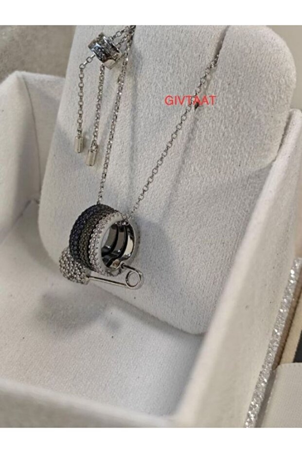 Chain with Accessories - 1