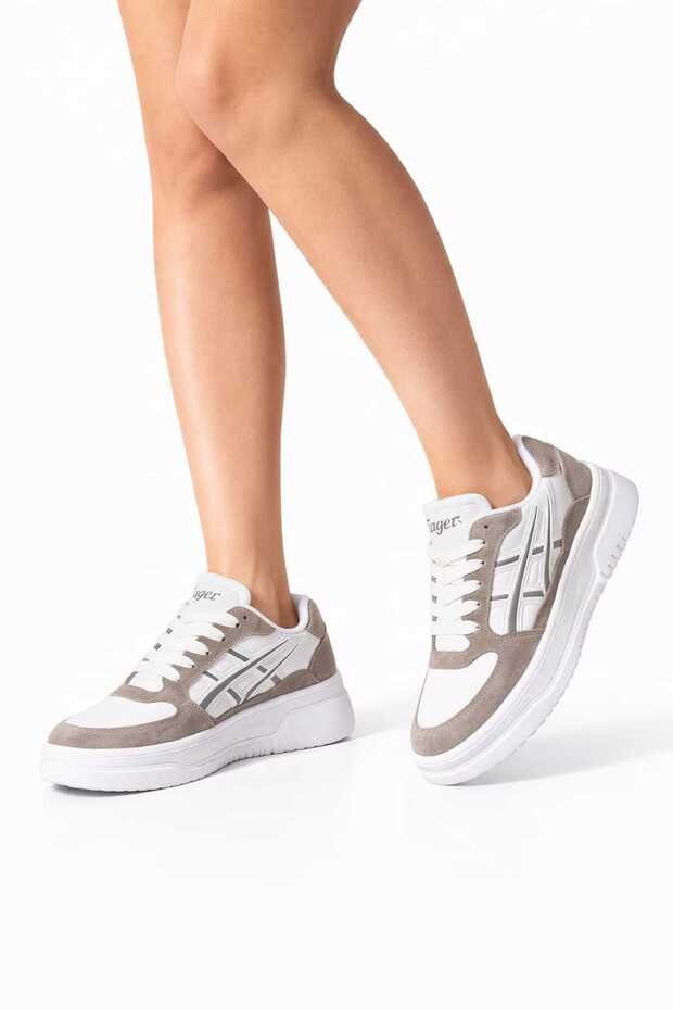 Etayger Unisex Sneaker Thick Sole Stylish and Comfortable Lightweight Massage Sole Sports Shoes E0001