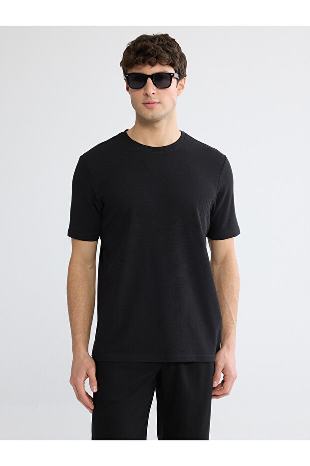 Original Oval Collar Men's T-Shirt