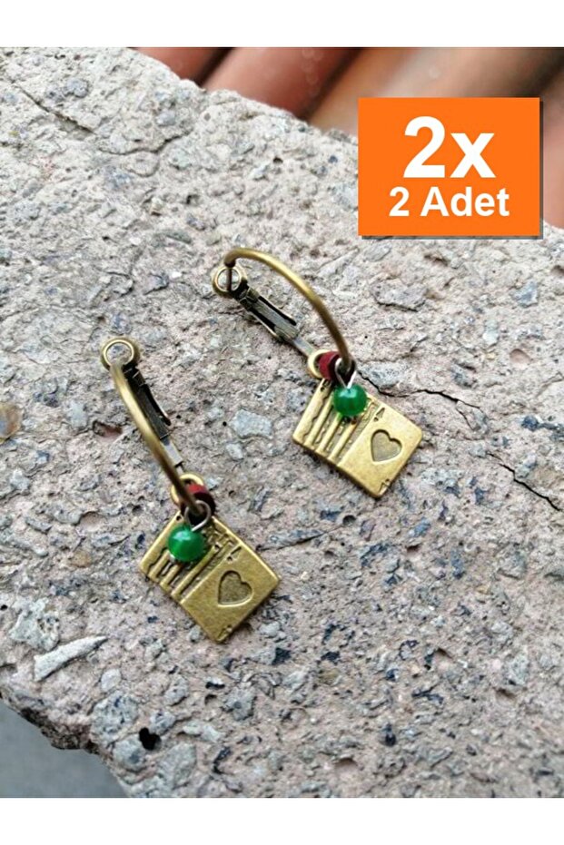 أقراط مصنوعة يدويًا بتصميم خاص كهدية