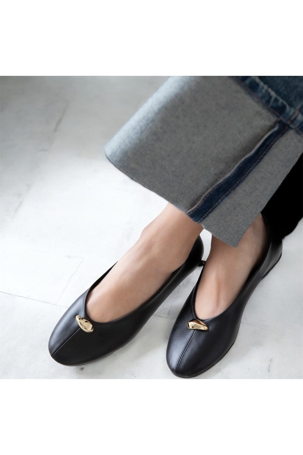 Gold Metal Buckle Detail Daily Ballet Flats