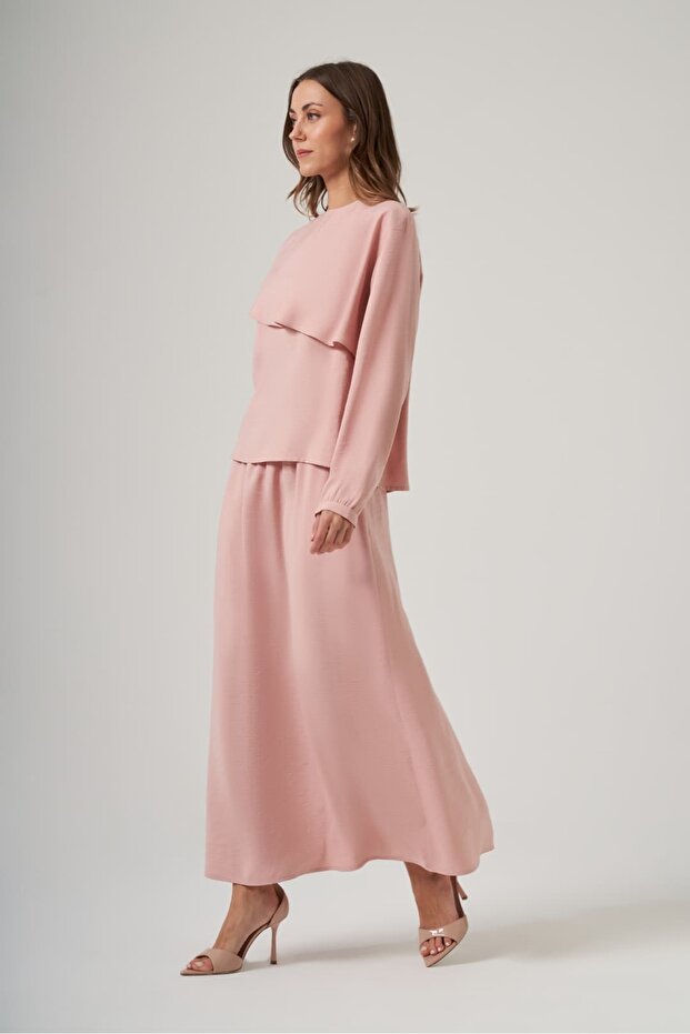 1088 Volan Detailed Skirt Suit Powder