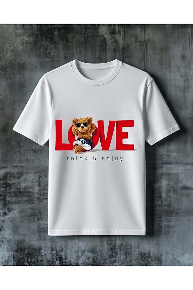 تي شيرت مطبوع عليه love relax enjoy بمقاس كبير