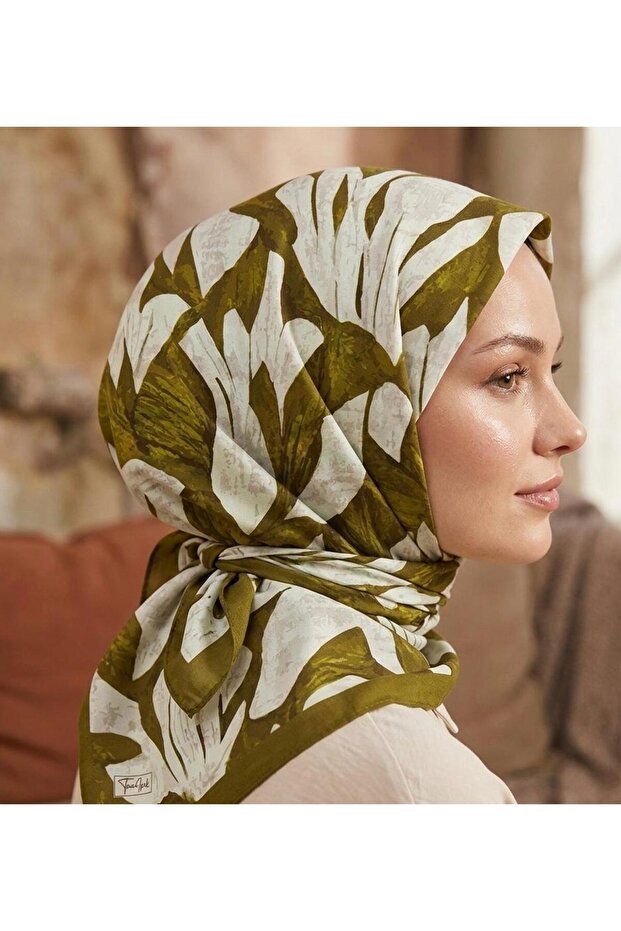 وشاح ميرا بنمط 94×94 سم من الفيسكون والمودال