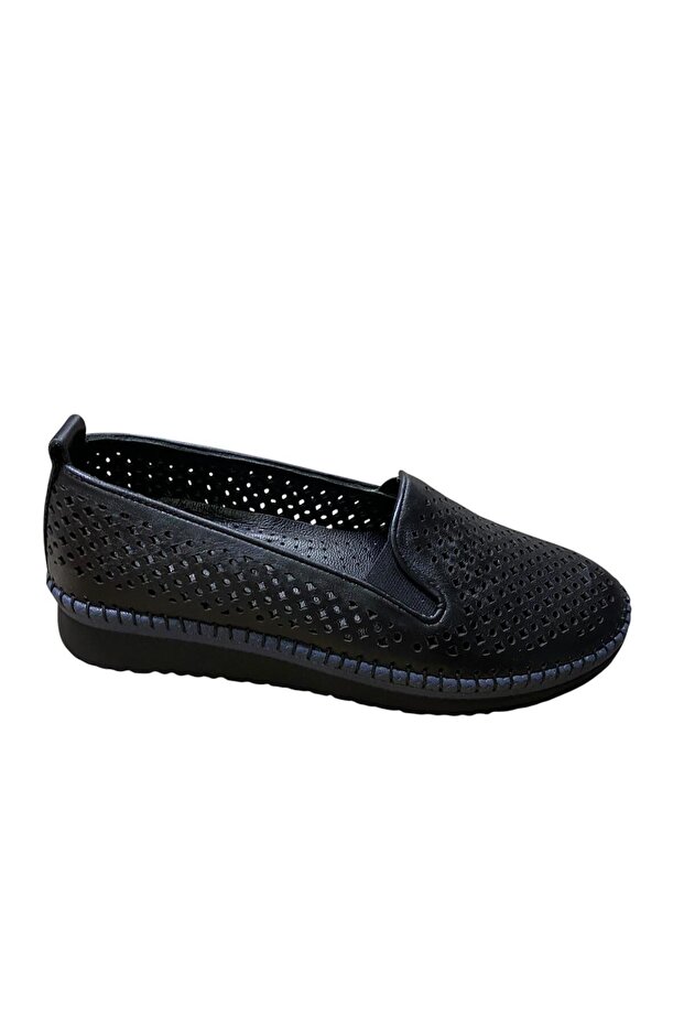 Women's Perforated Flat Sole Orthopedic Genuine Leather Shoes