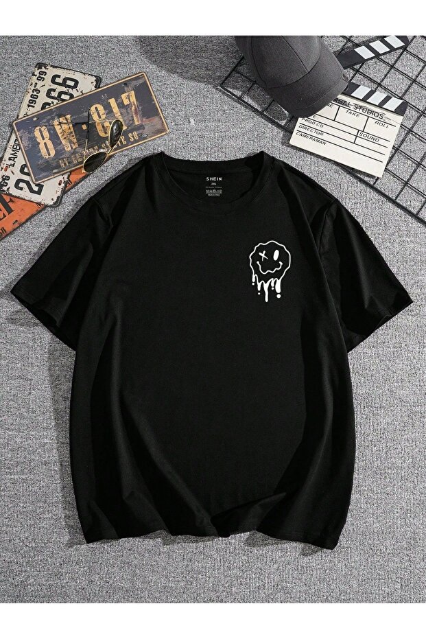 Oversize Minimalist Graphic Printed Short Sleeve T-Shirt